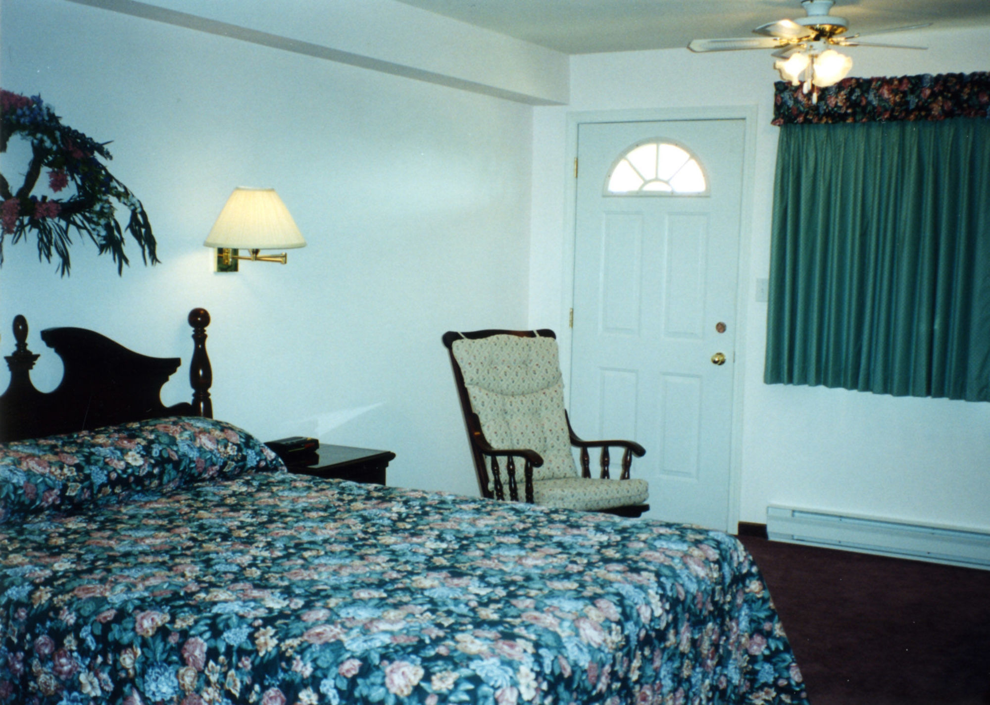 Spruce Hill Resort & Spa 108 Mile Ranch 外观 照片